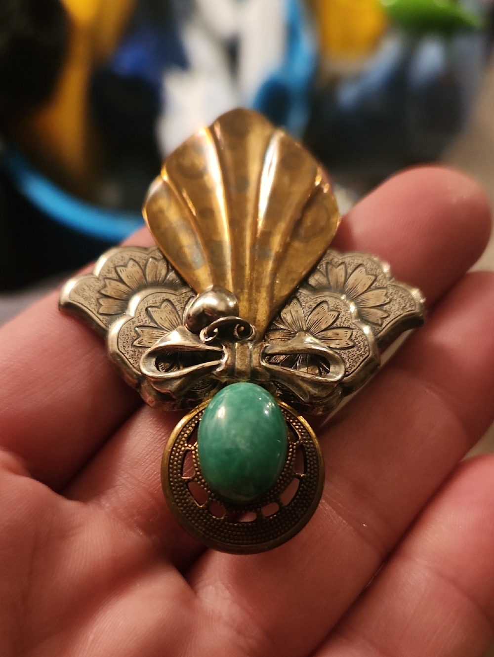 Vintage-Inspired Green Stone Mixed Metal Brooch 1900s